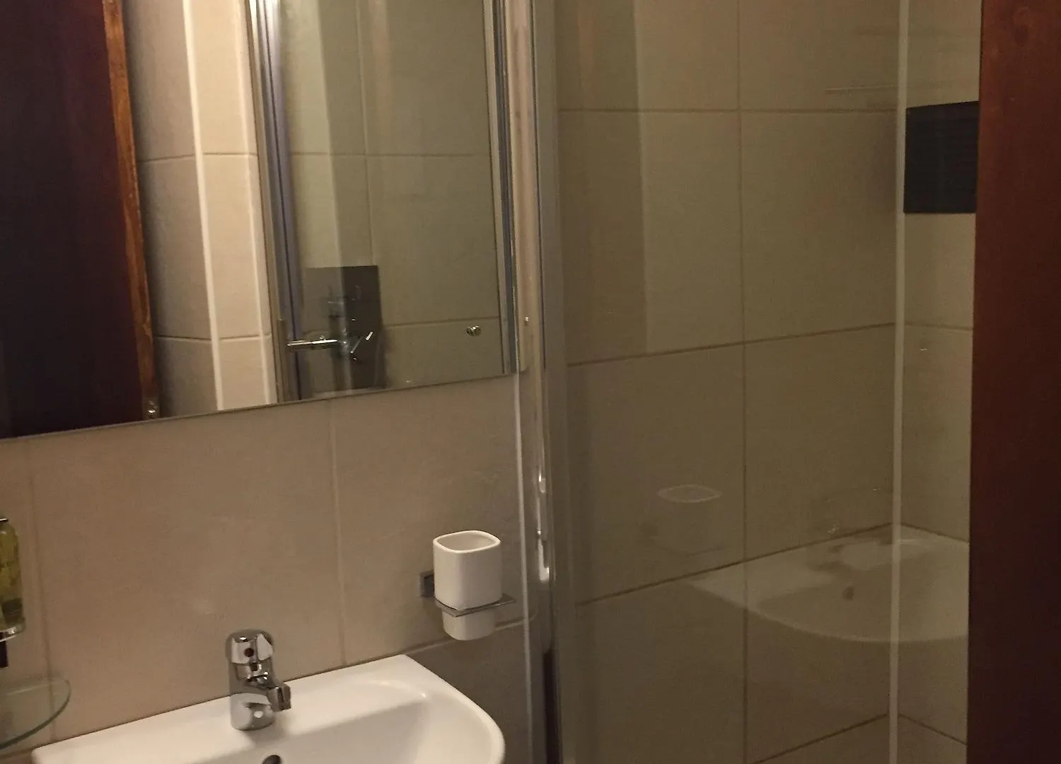 Adelphi Hotel Edinburgh Guest house